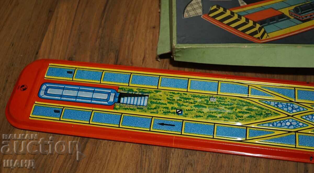 Auction  LEMEZ Vintage Hungarian metal mechanical toy train with box