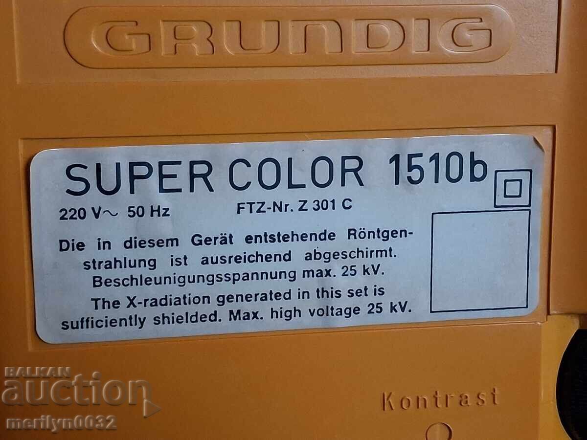 Delivery of GRUNDIG SUPER COLOR 1510b color television set from the 70s