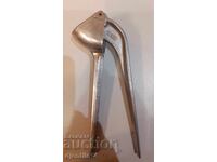 Εργαλείο κουζίνας για σκόρδο