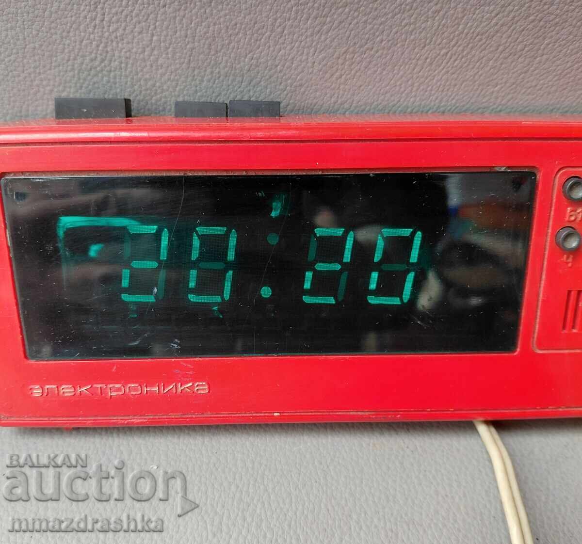 Ceas Electronică, URSS cu preț € 4.50 | 8.80 BGN