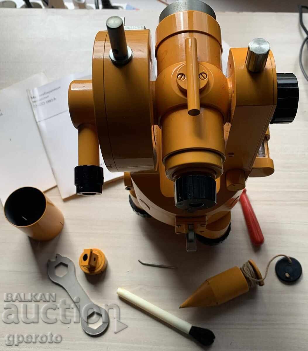 Δημοπρασία Θεοδόλιχος Carl Zeiss Jena 080 A (πλήρες σετ με βαλίτσα)