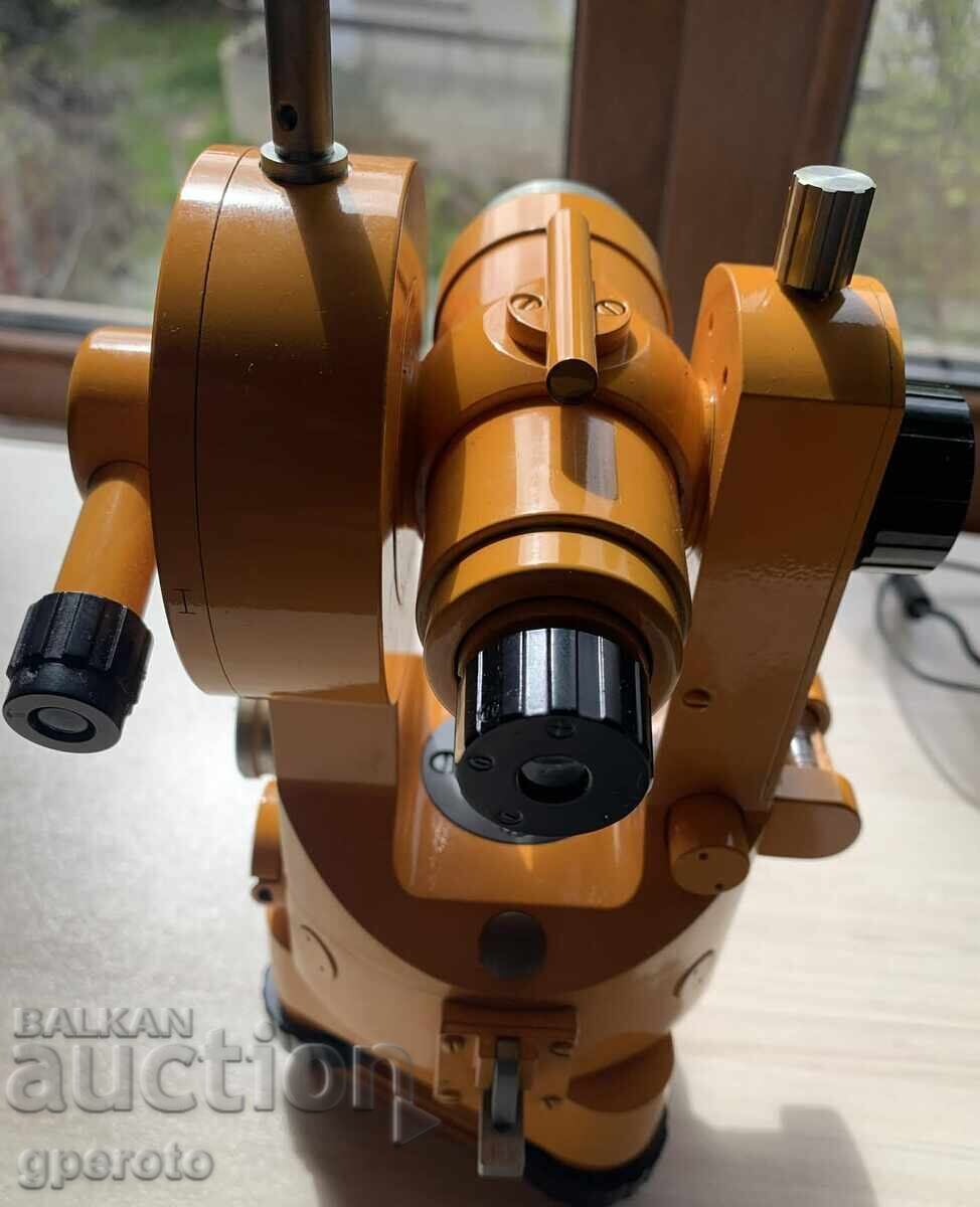 Θεοδόλιχος Carl Zeiss Jena 080 A (πλήρες σετ με βαλίτσα) - 5