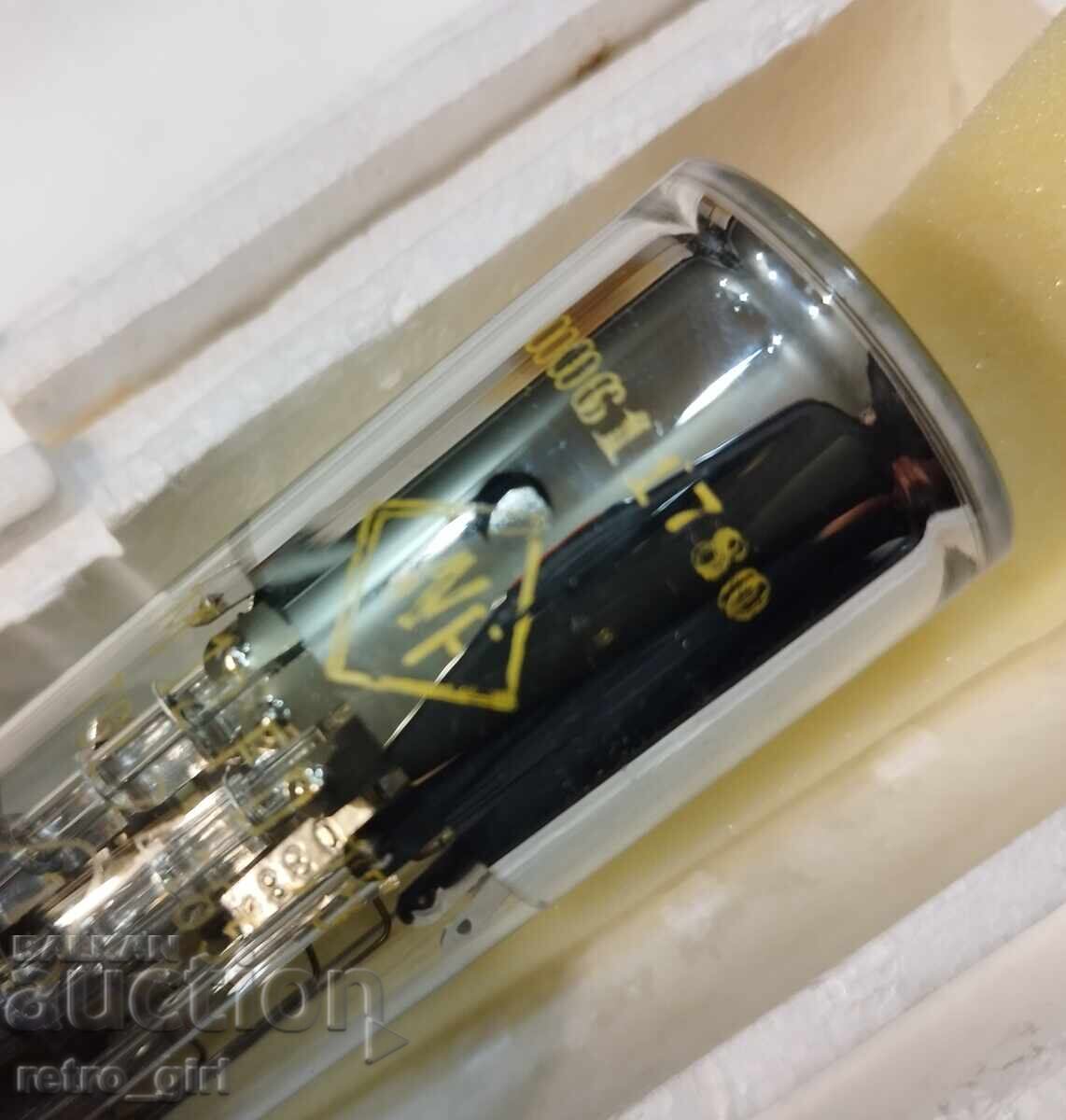 Радиолампа, фото резонатор. с цена € 9.90 | 19.36 лв.