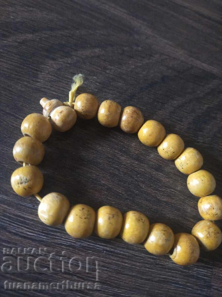 гривна с цена € 2.00 | 3.91 лв.