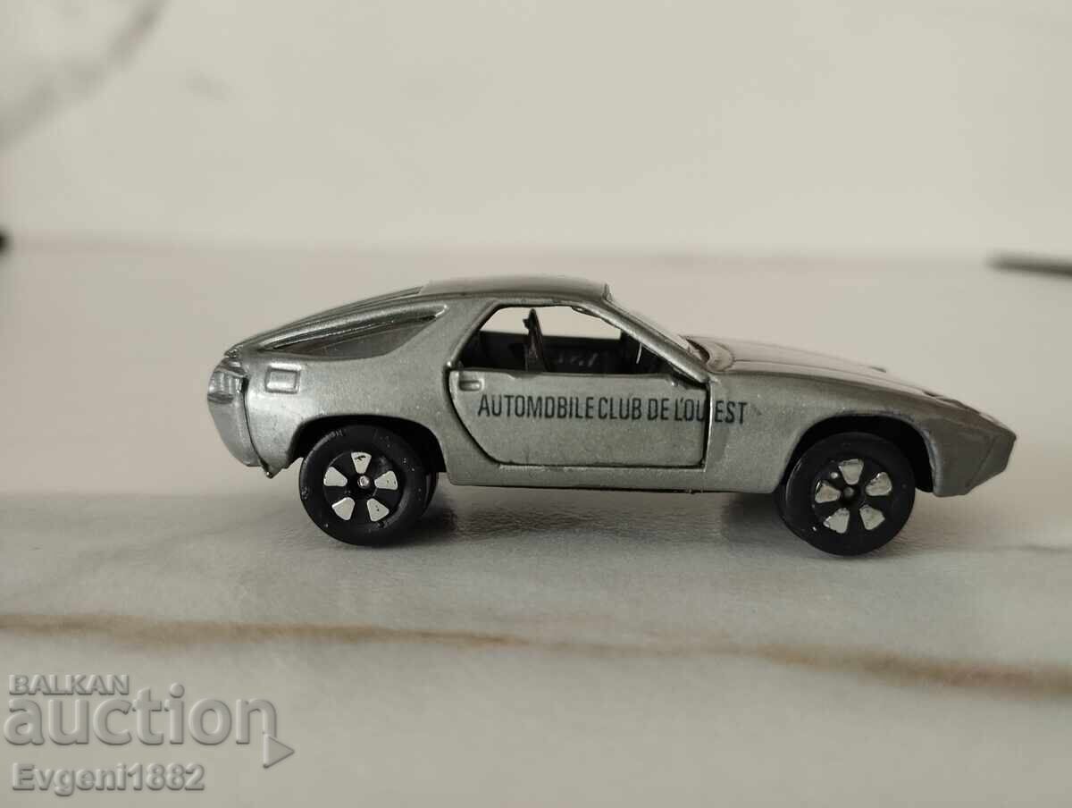 PlayArt Porsche 928 "Automobile Club de l'Ouest" 1/64 with price € 9.99 | 19.54 BGN