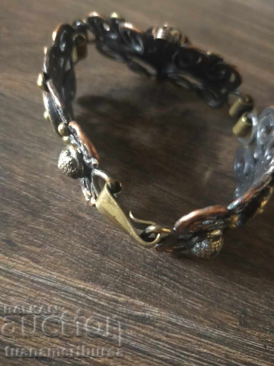 brăţară cu preț € 2.00 | 3.91 BGN