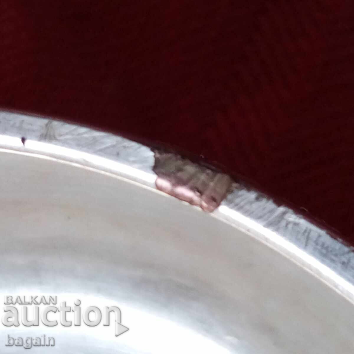 Auction  Revival Tas.