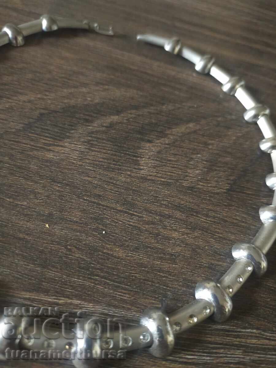 огърлица с цена € 5.00 | 9.78 лв.