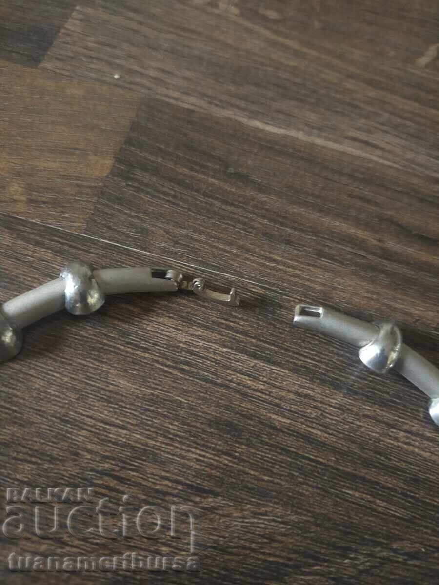 Аукцион огърлица