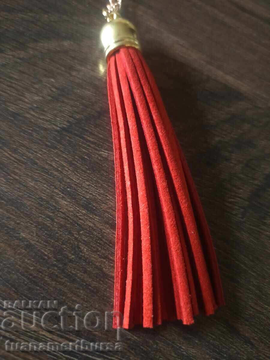 огърлица с цена € 3.00 | 5.87 лв.