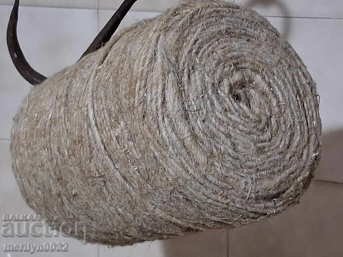 Licitație Rolă veche de sfoară de cânepă