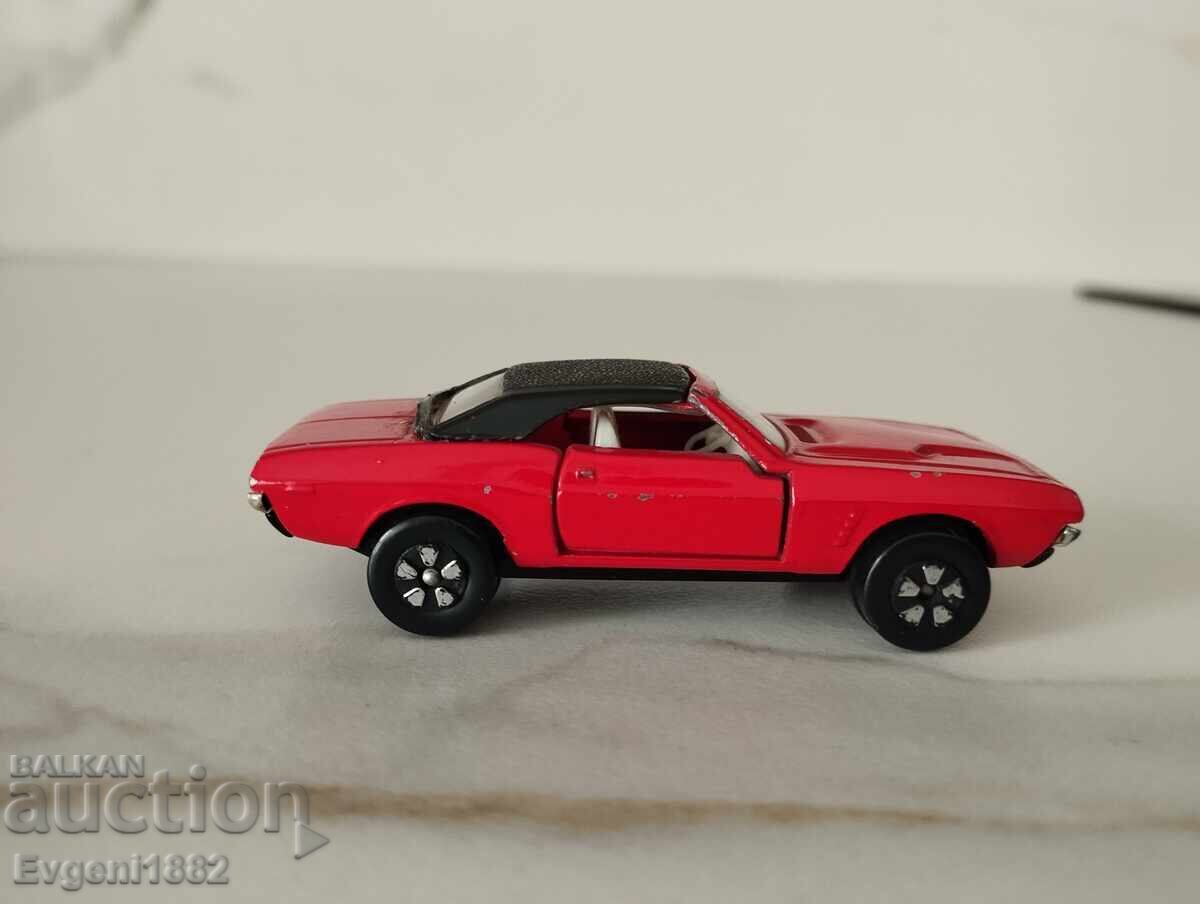 PlayArt Dodge Challenger Made in Hong Kong Модел  1/64 с цена € 15.00 | 29.34 лв.