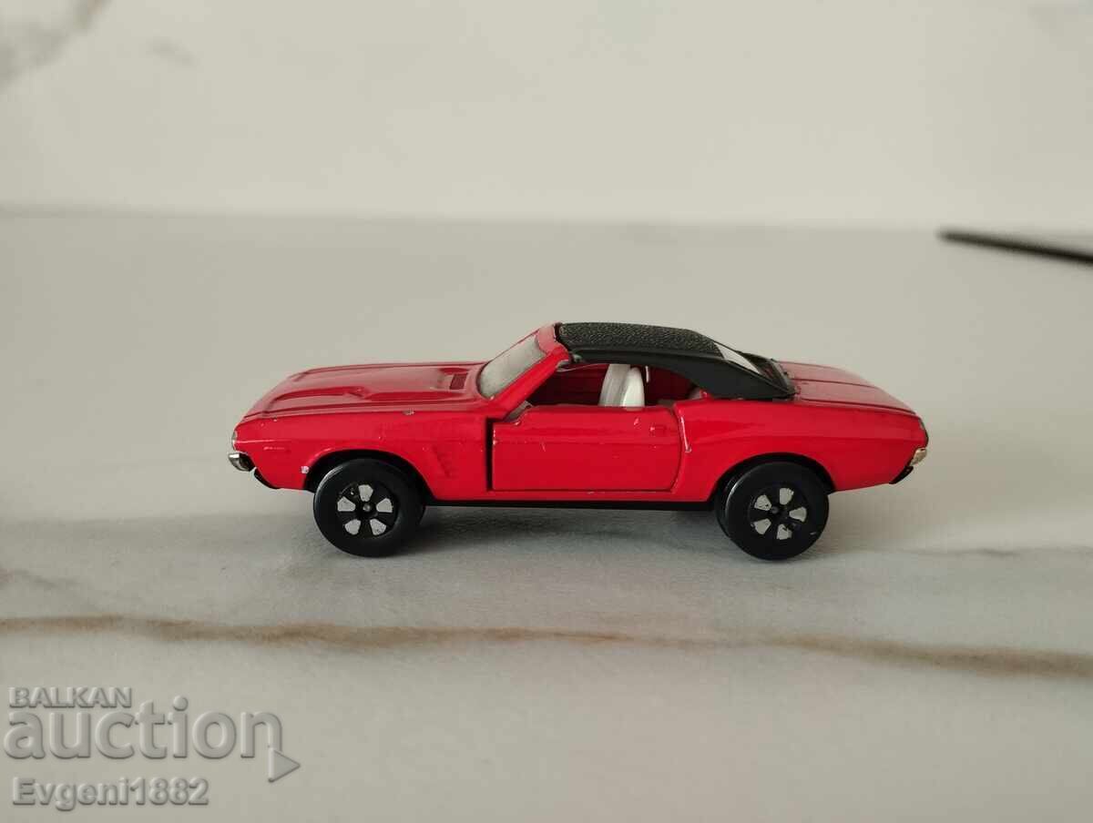 Доставка на PlayArt Dodge Challenger Made in Hong Kong Модел  1/64