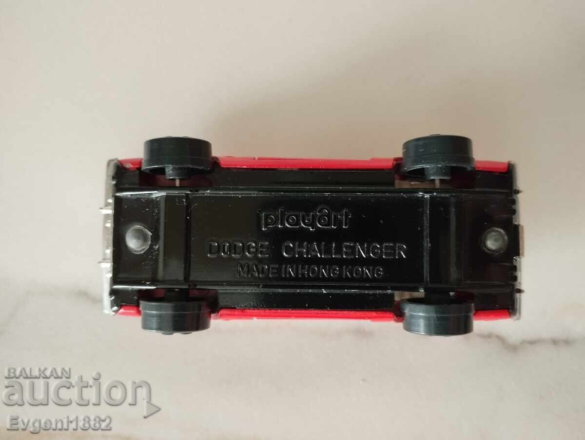 PlayArt Dodge Challenger Made in Hong Kong Модел  1/64 - 7