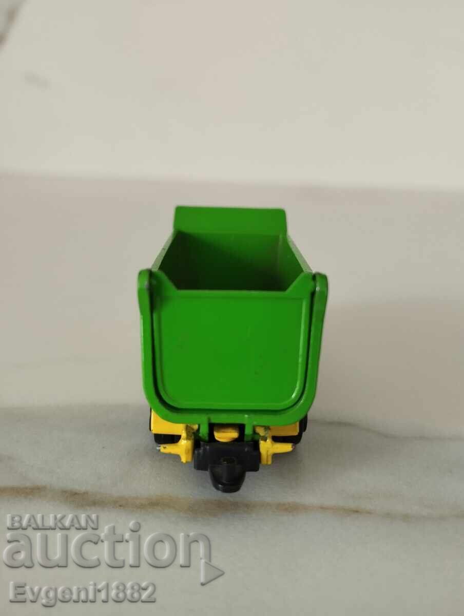 Camion basculant PlayArt fabricat în Hong Kong model 1/64 - 5