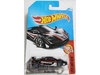Hot Wheels McLaren F1 GTR 1:64 Car