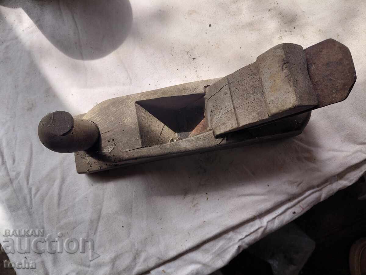 стари дърводелски инструменти ,  едно - 5