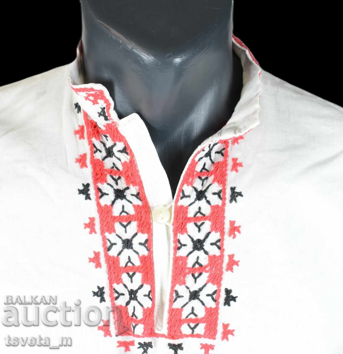 Licitație Cămașă bărbătească / pentru adolescenți cu broderie tradițională