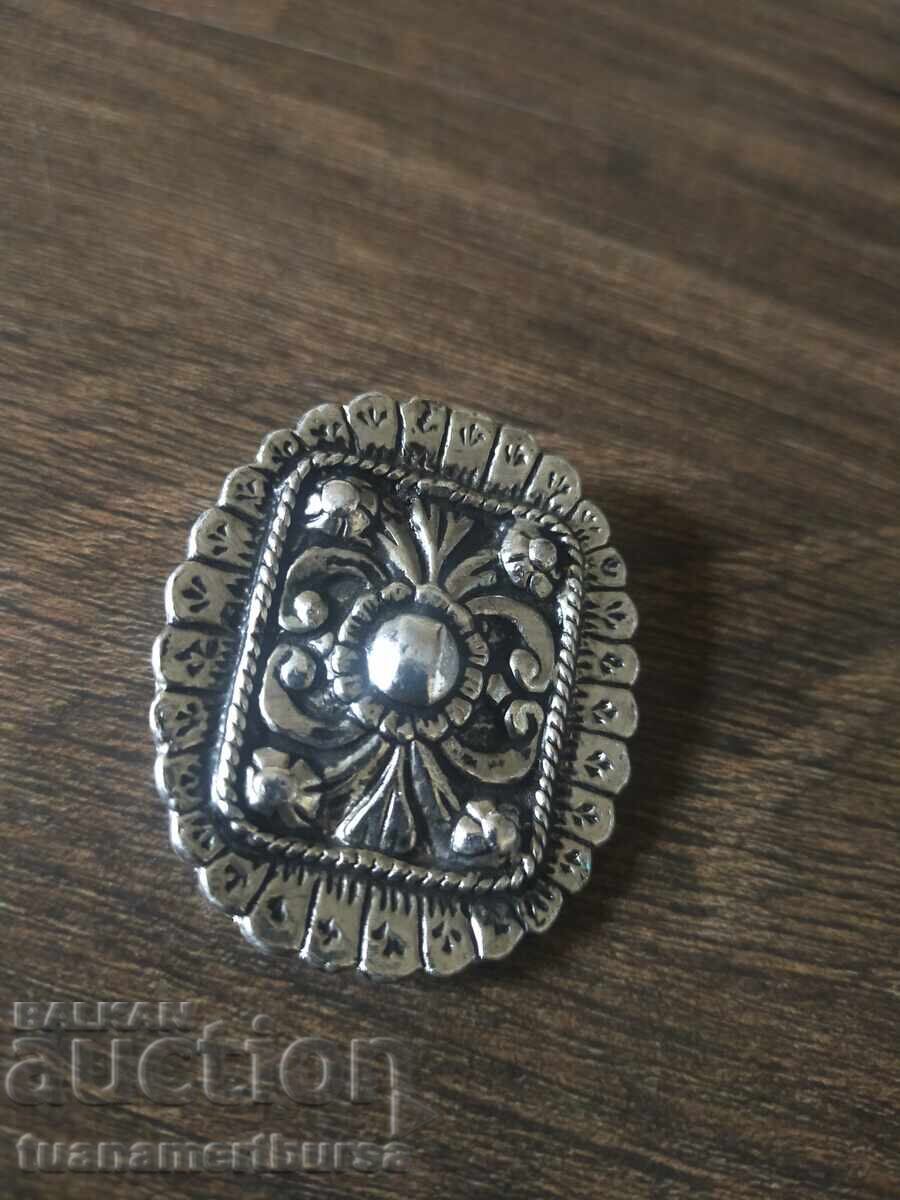 broşă cu preț € 2.00 | 3.91 BGN