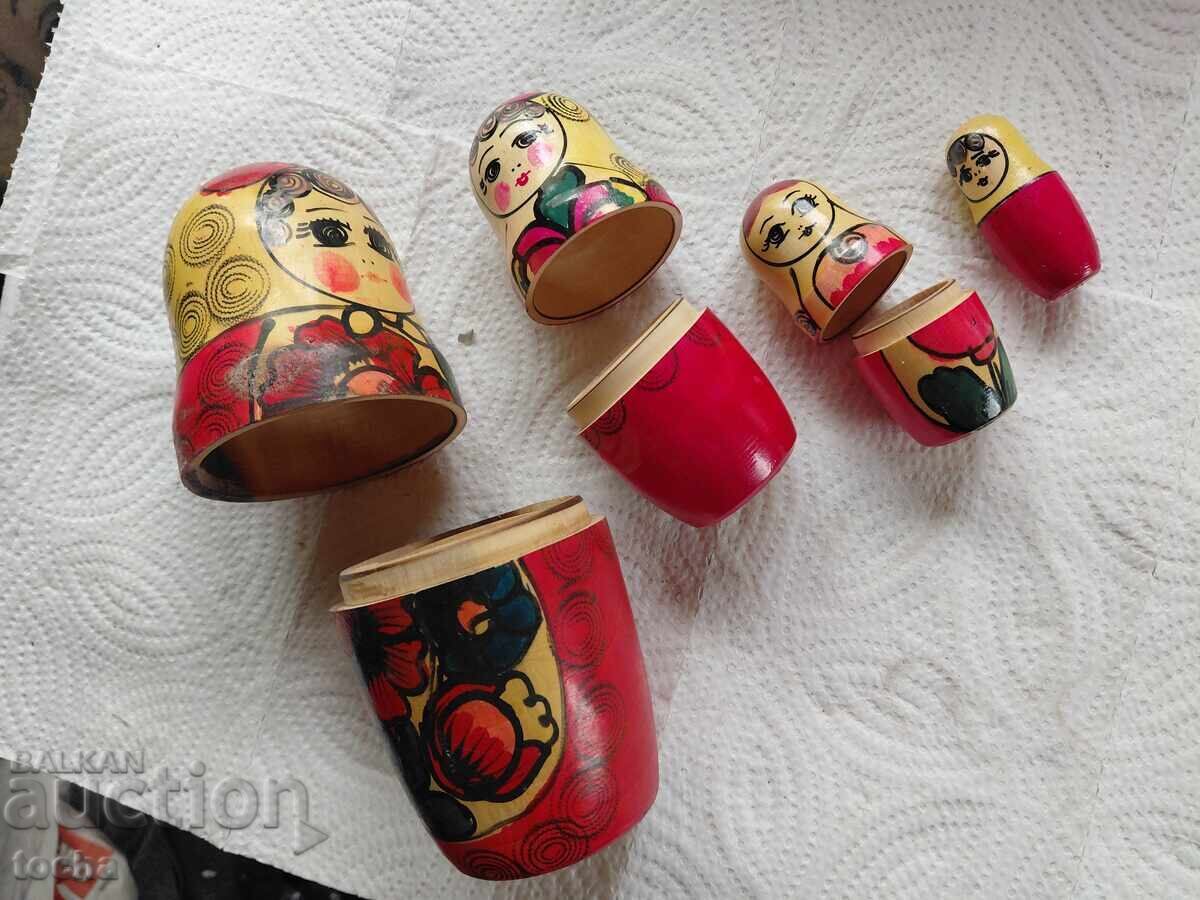 Παράδοση Σετ Ματριόσκες