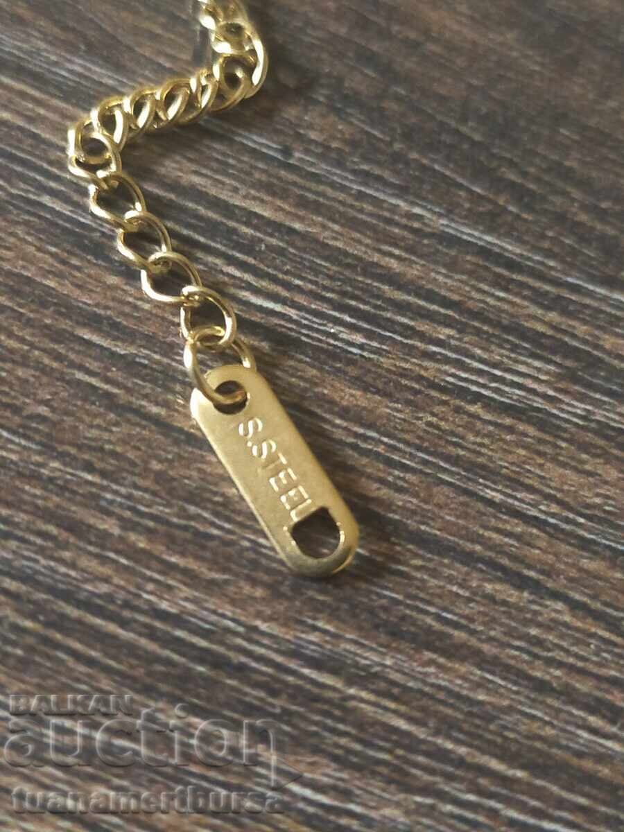 Δημοπρασία Κολιέ