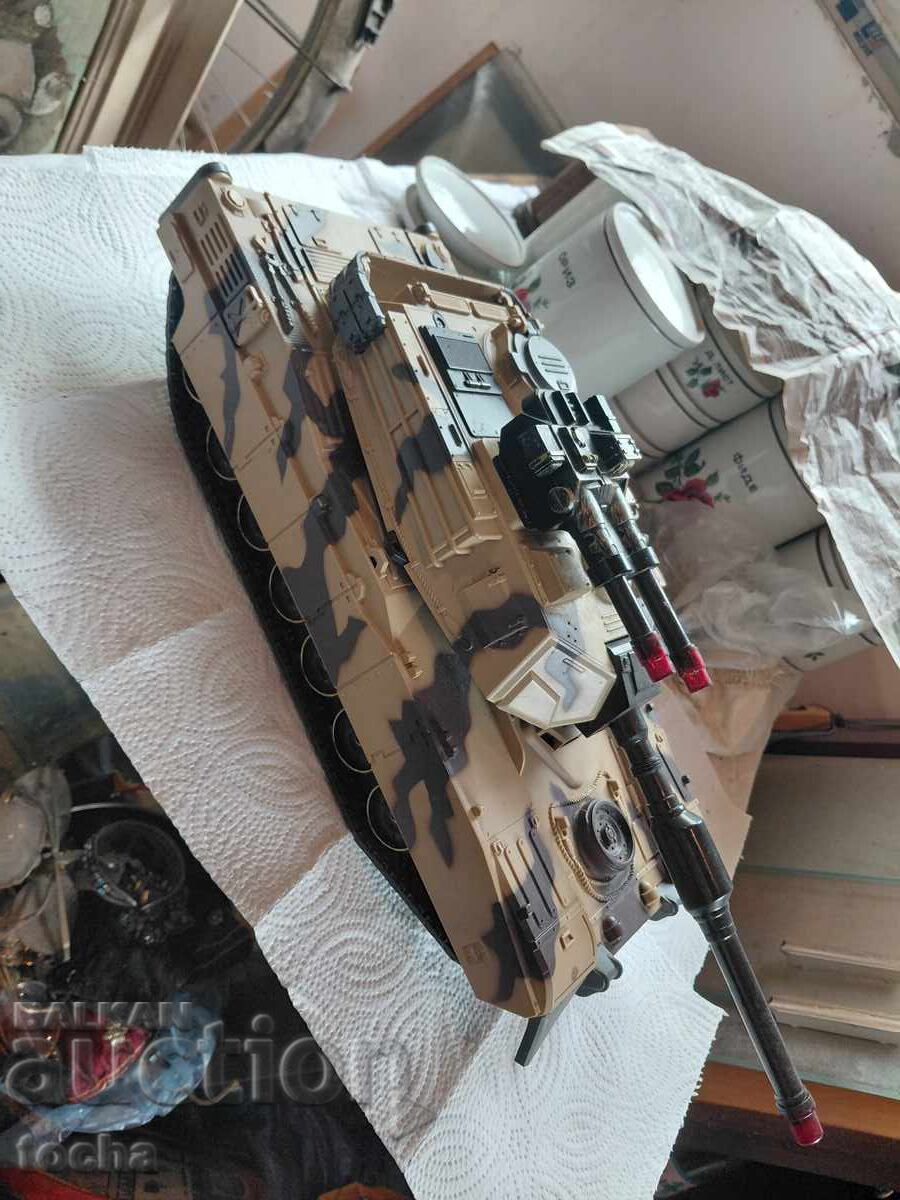 παλιό παιχνίδι τανκ με τιμή € 0.01 | 0.02 BGN