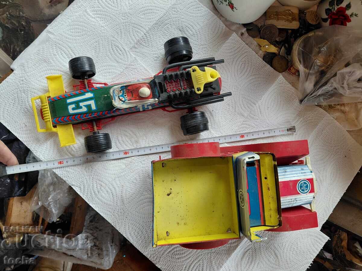 Licitație jucării vechi din tablă