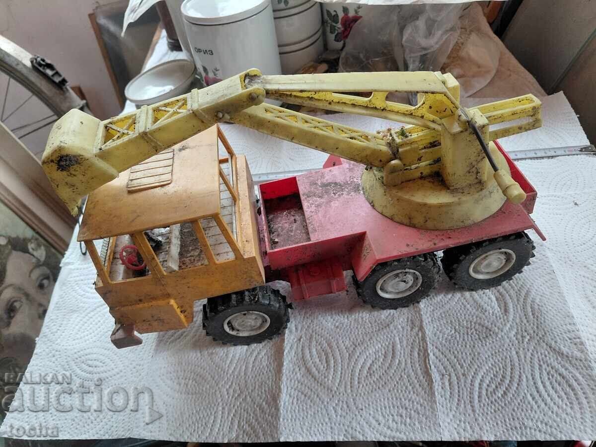 camionetă veche din perioada socialistă