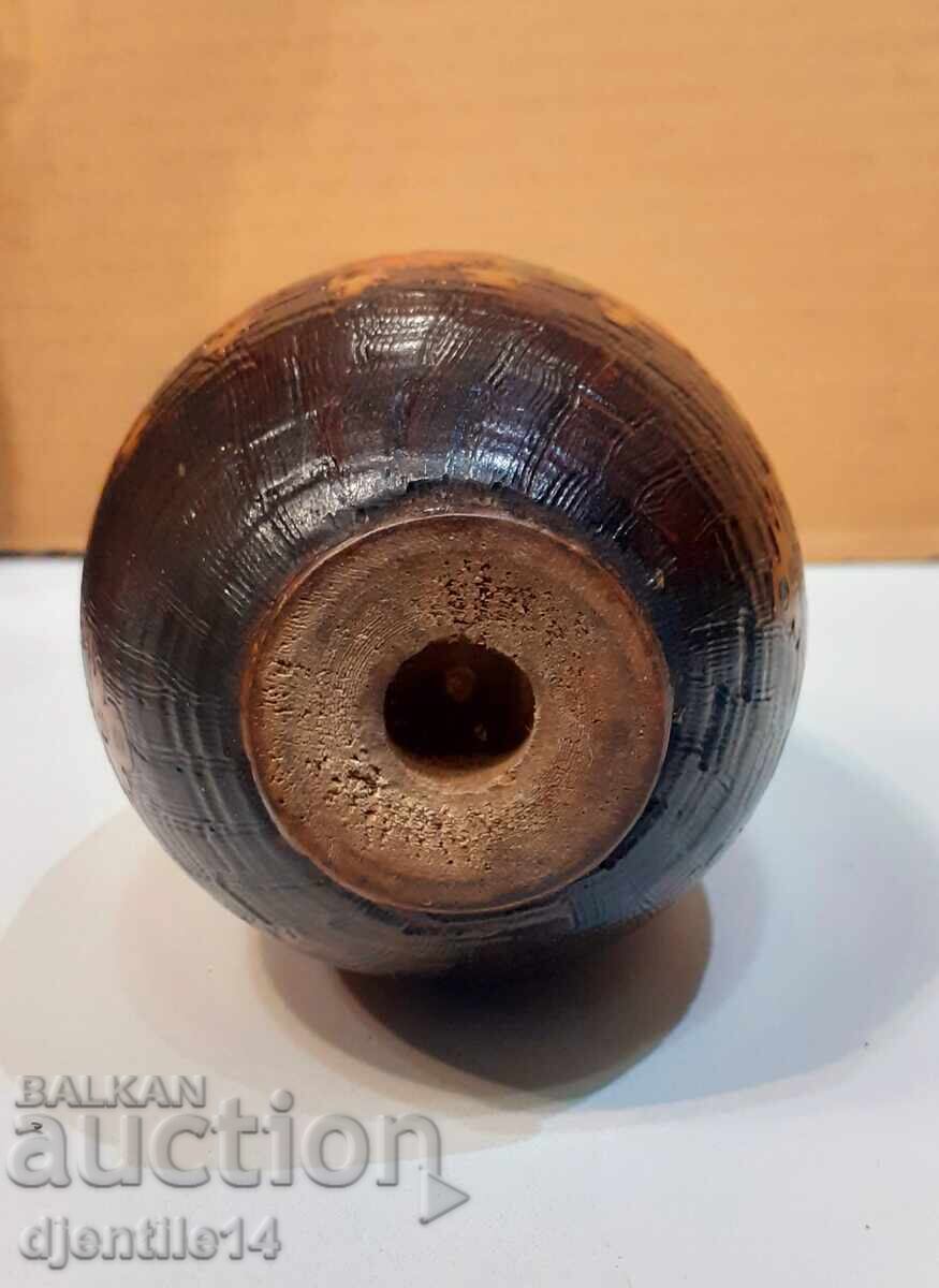 Livrarea Ou din lemn vechi