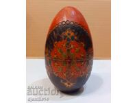 Παλιό ξύλινο αυγό