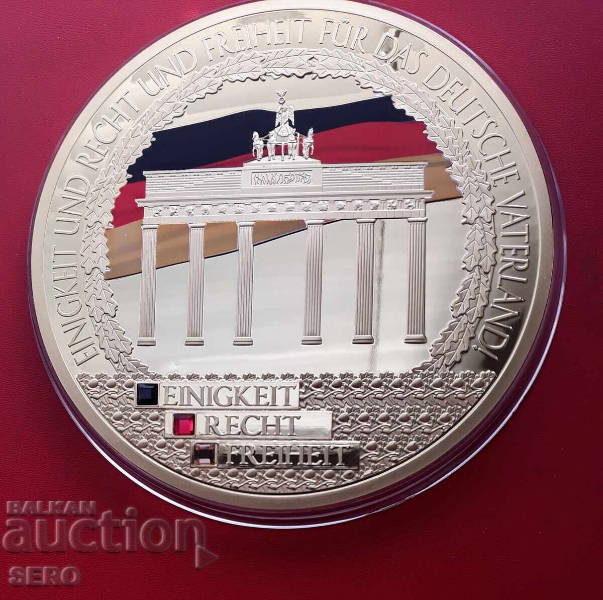 Licitație Medalie-Germania-medalie gigantică de 376 grame cu 3 cristale