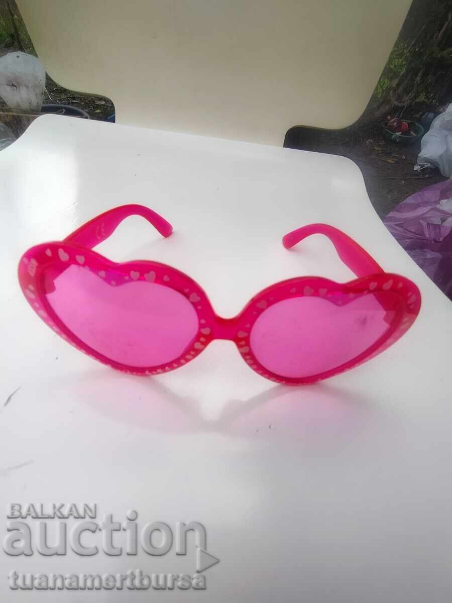 Delivery of sunglasses