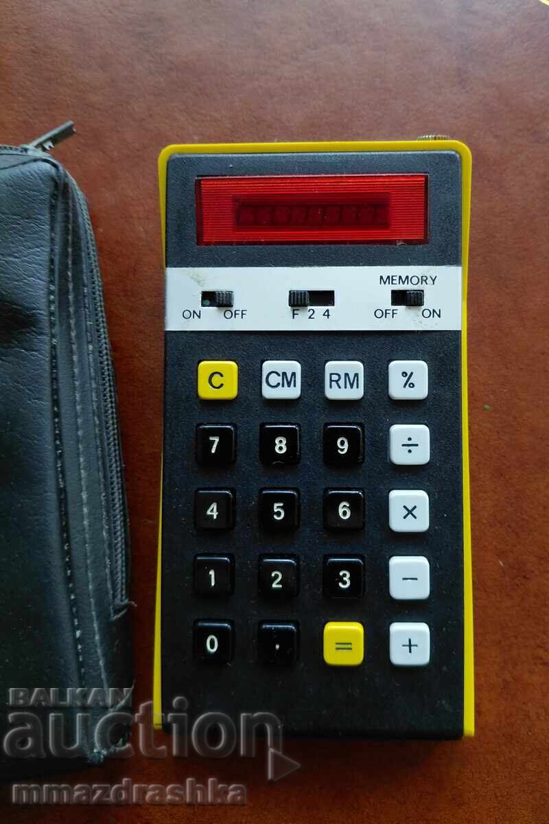Calculator Elka 101 cu preț € 5.50 | 10.76 BGN