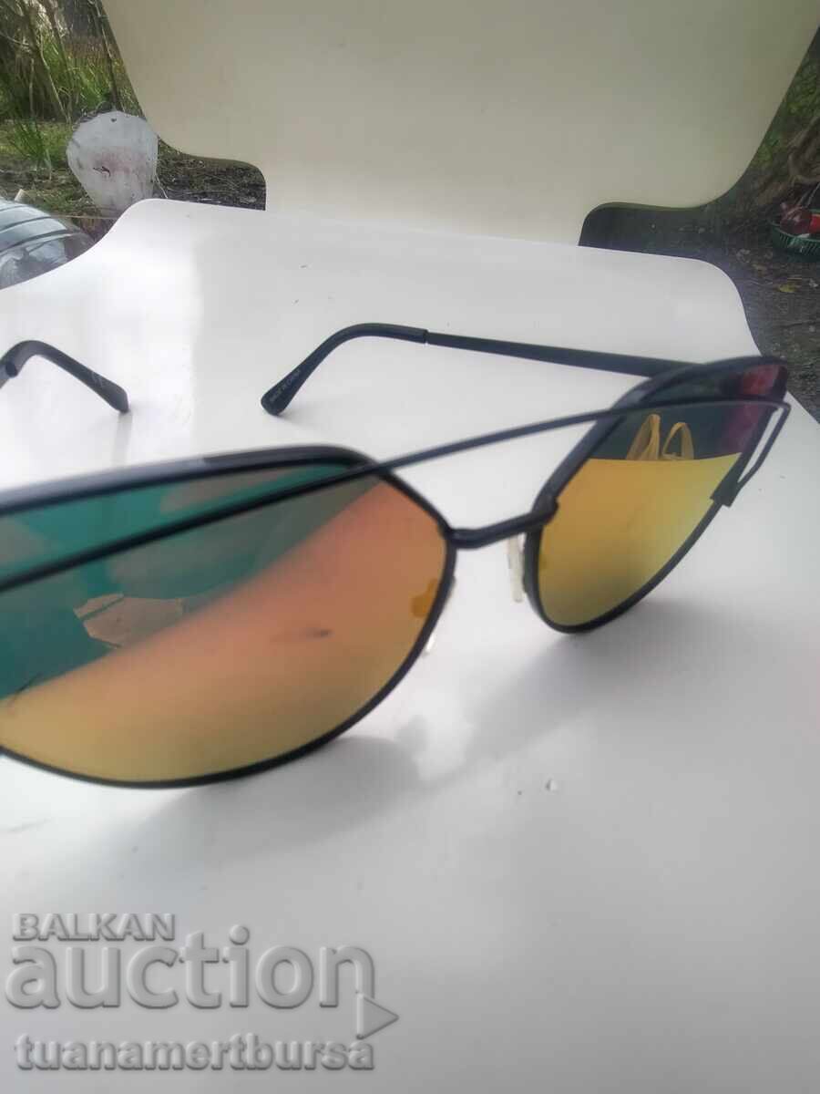sunglasses with price € 4.00 | 7.82 BGN