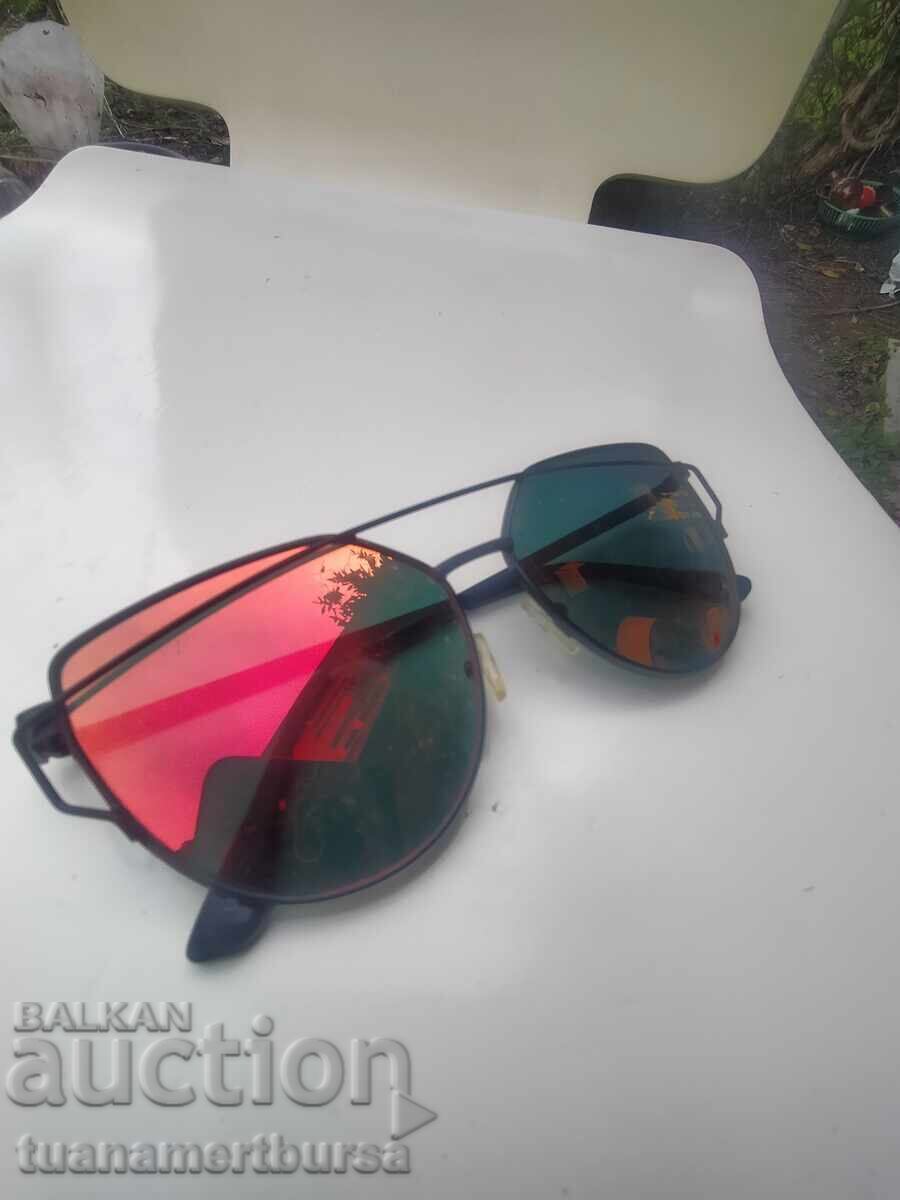 Delivery of sunglasses