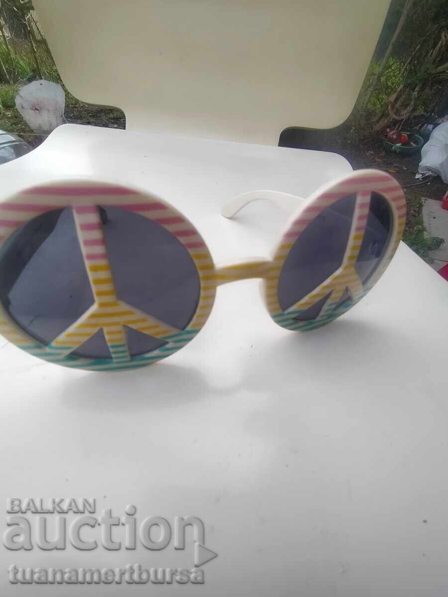 ochelari de soare cu preț € 3.00 | 5.87 BGN