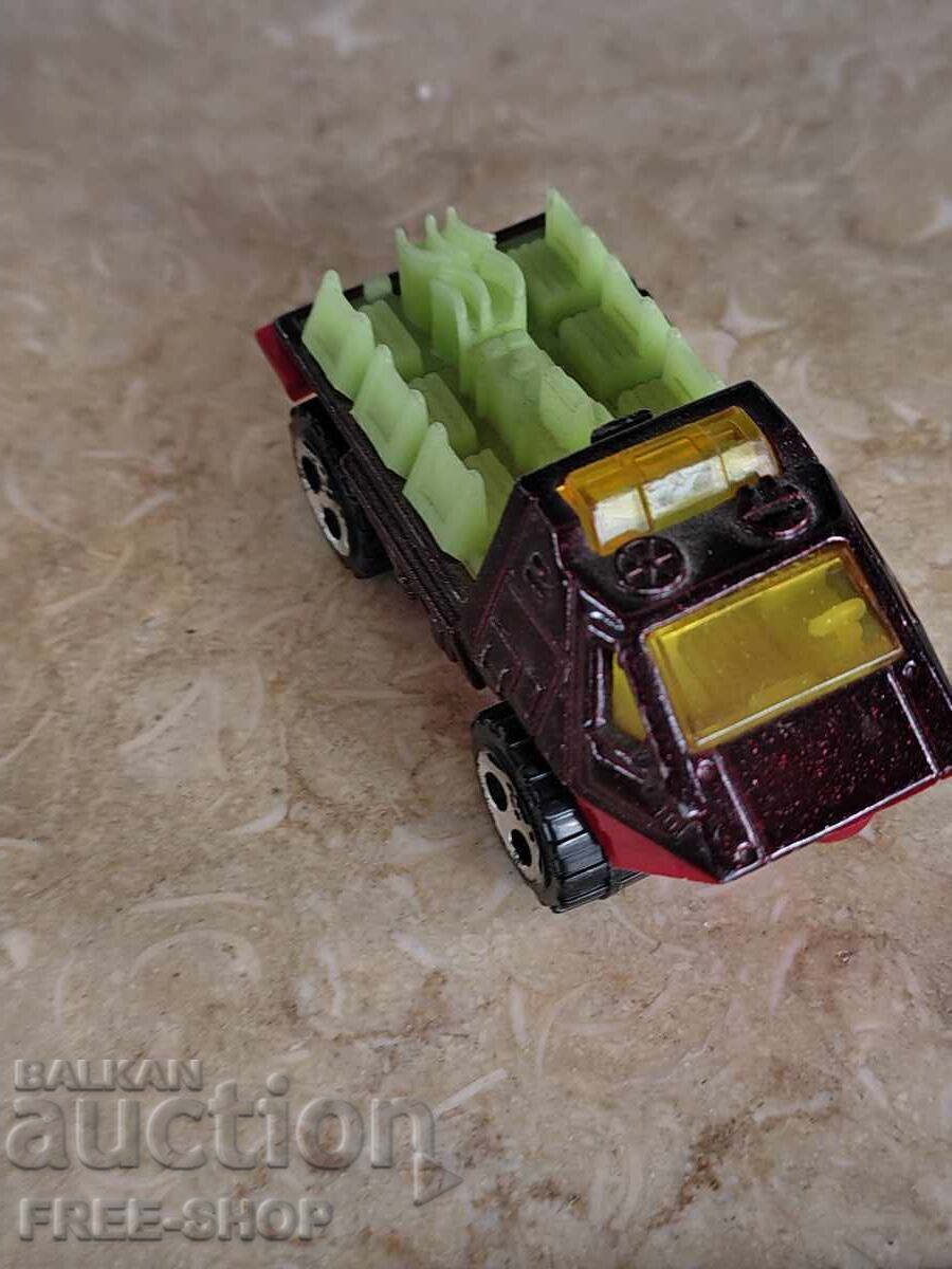 Παλιό παιχνίδι matchbox με τιμή € 1.99 | 3.89 BGN