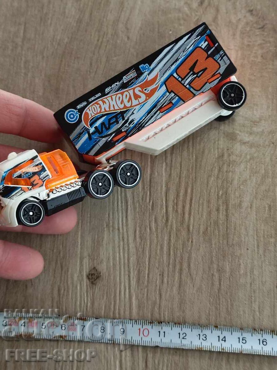 O jucărie veche cu preț € 4.99 | 9.76 BGN