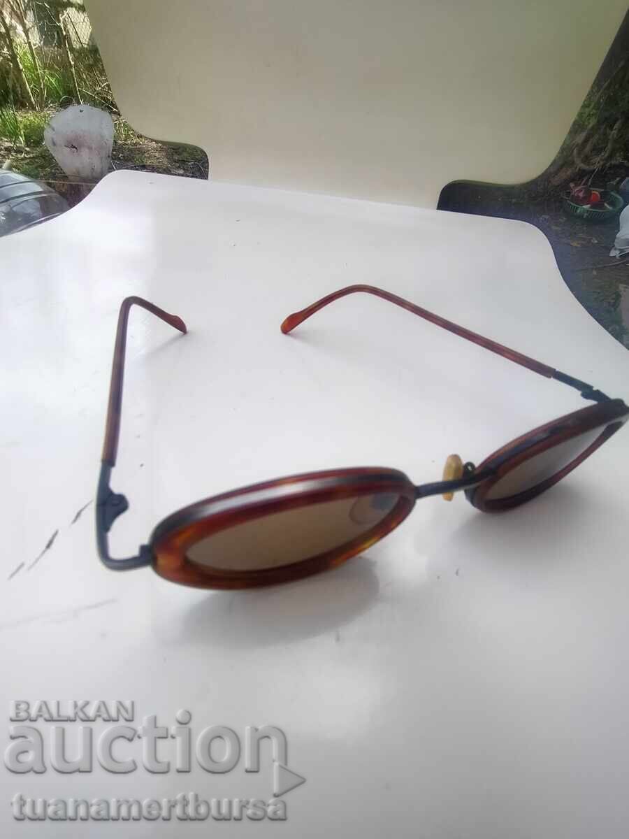 ochelari de soare cu preț € 4.00 | 7.82 BGN