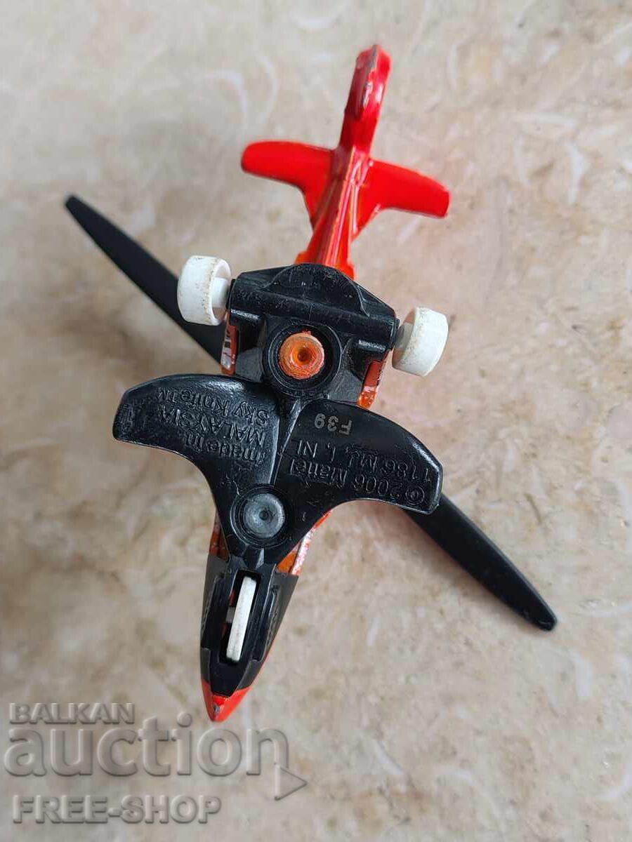 Licitație O jucărie veche