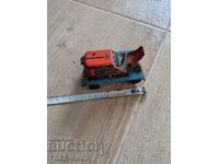 Ένα παλιό τσίγκινο παιχνίδι