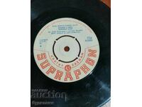 Pun în vânzare peste 100 de discuri de vinil. Preț super mic. OPRESC LICITAȚIA