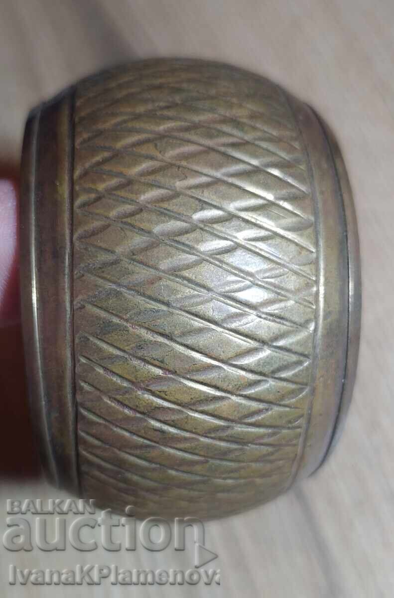 Două brățări pentru cunoscători - 6