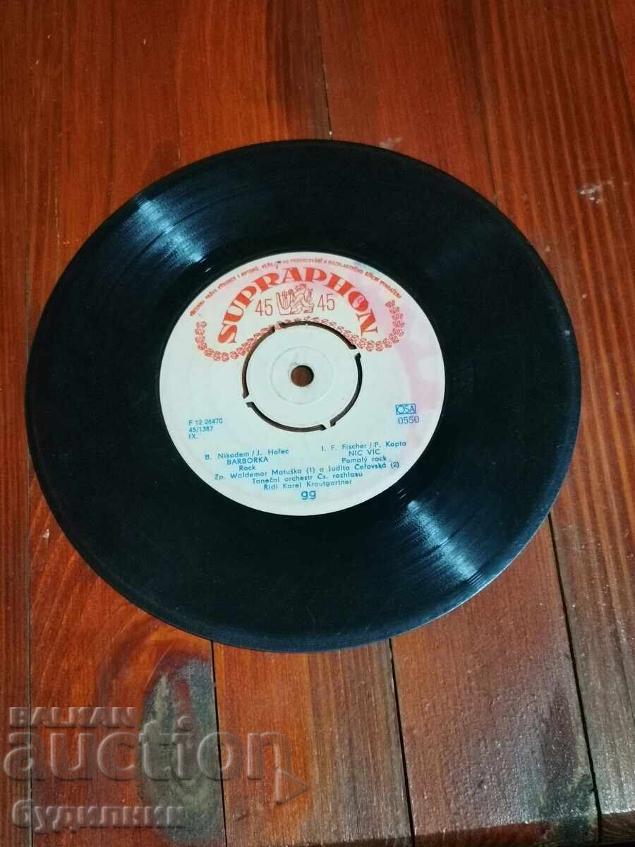 Pun în vânzare peste 100 de discuri de vinil. Preț super mic. OPRESC LICITAȚIA