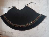 Автентичен пищимал , бръчник , вълненик  . Носия