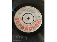 I am listing over 100 vinyl records. Super low price. ENDING AUCTION