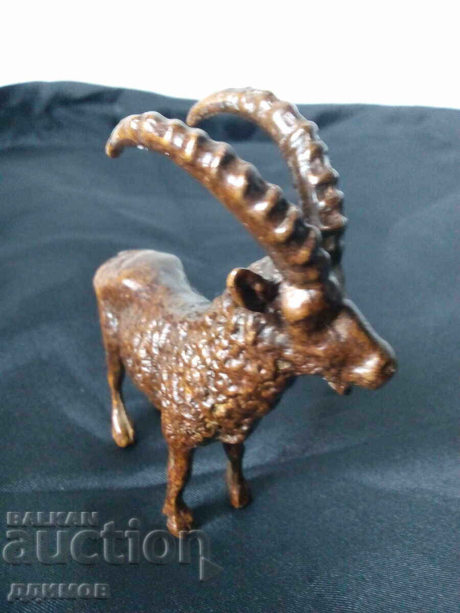 Бронзова фигурка козел - 6