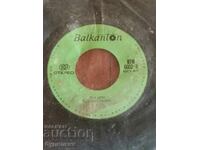 Pun în vânzare peste 100 de discuri de vinil. Preț super mic. OPRESC LICITAȚIA