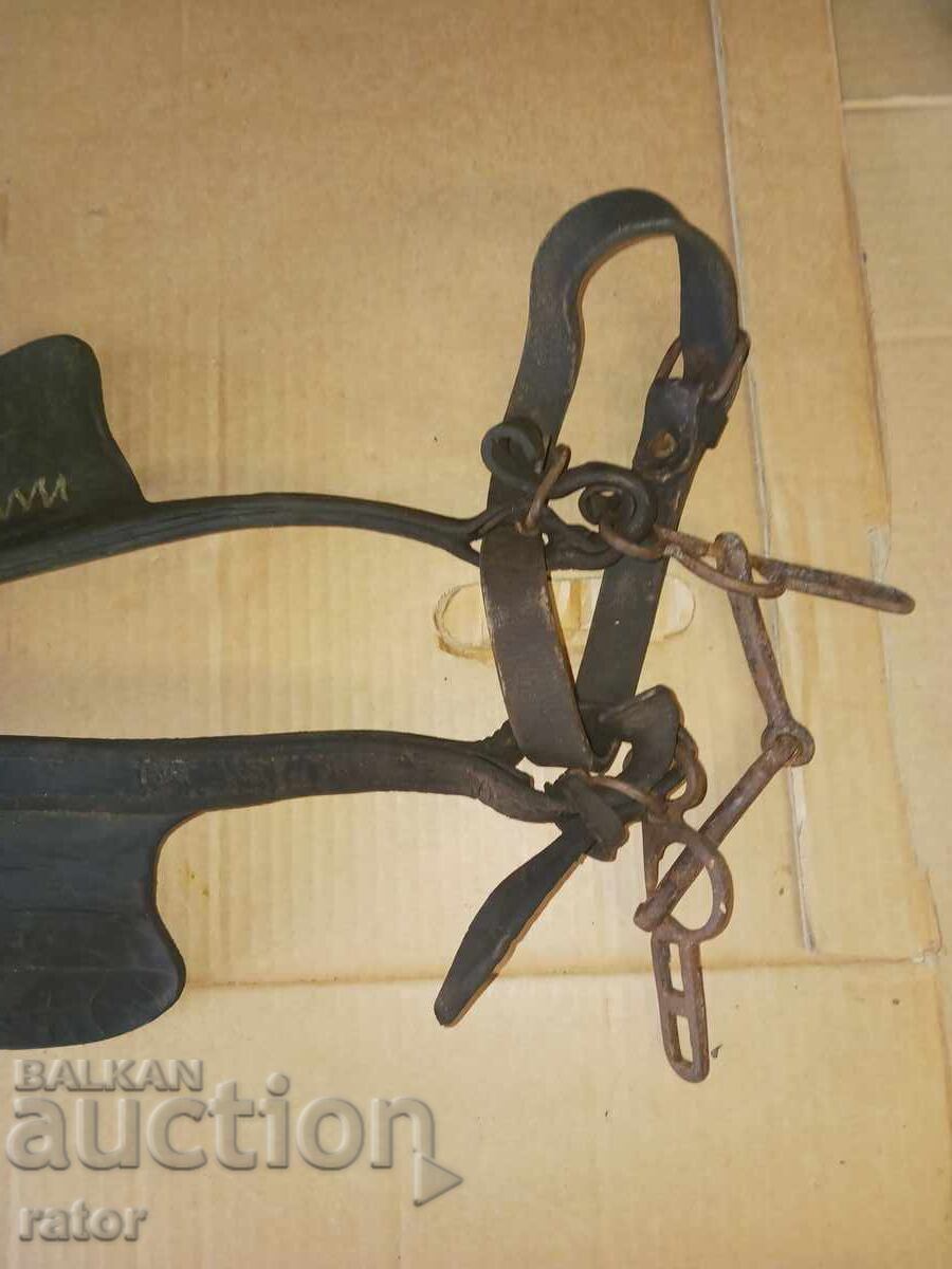 Old leather horse harness, headstall, halter, bridle - 5