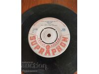 I am listing over 100 vinyl records. Super low price. ENDING AUCTION